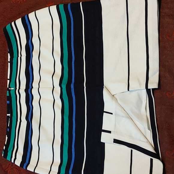 Contemporaine exclusivite Simons xl Skirt - Picture 2 of 2